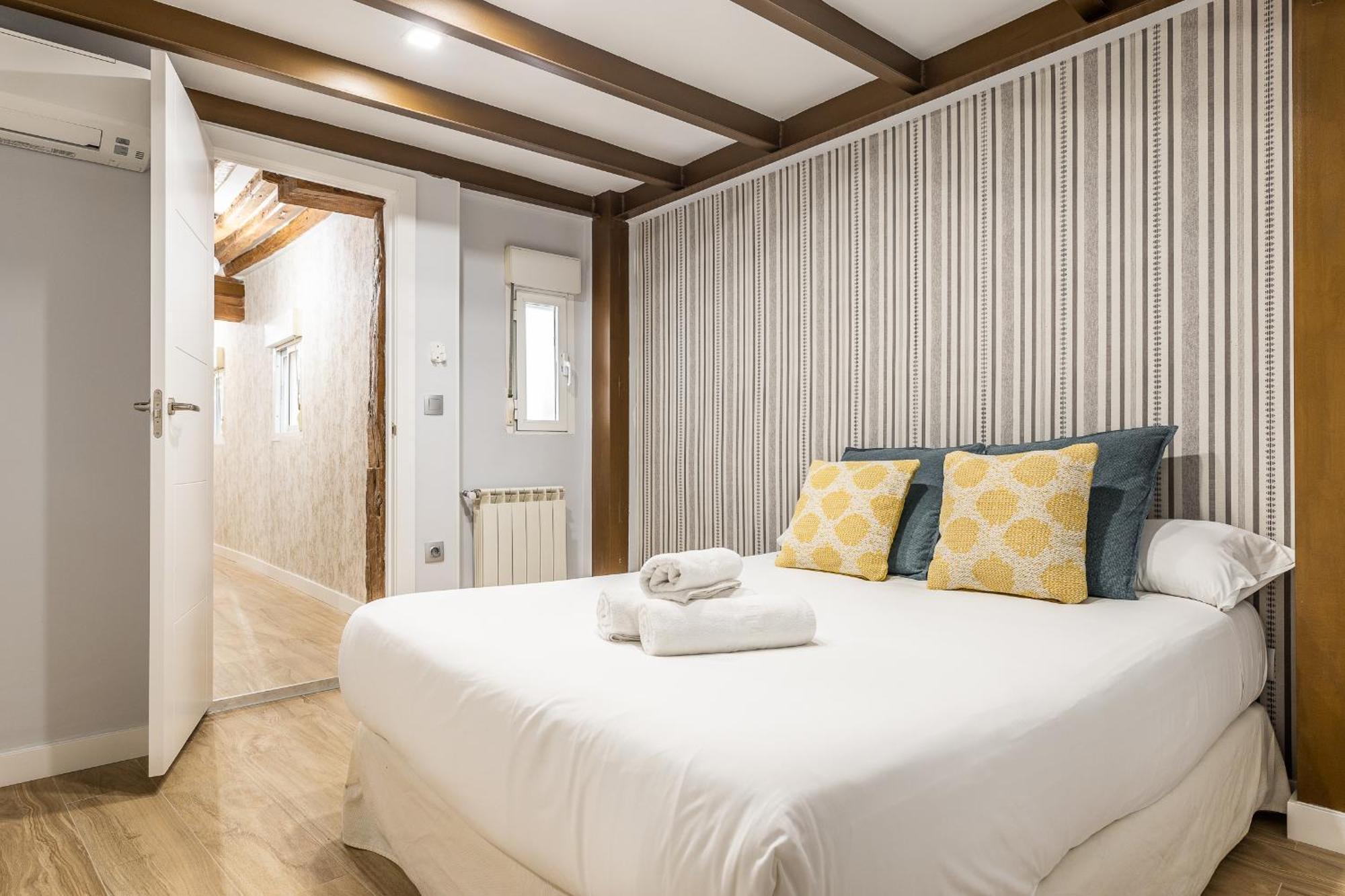 Waou Gran Via V - Alquiler Corta Duracion Apartment Madrid Bagian luar foto