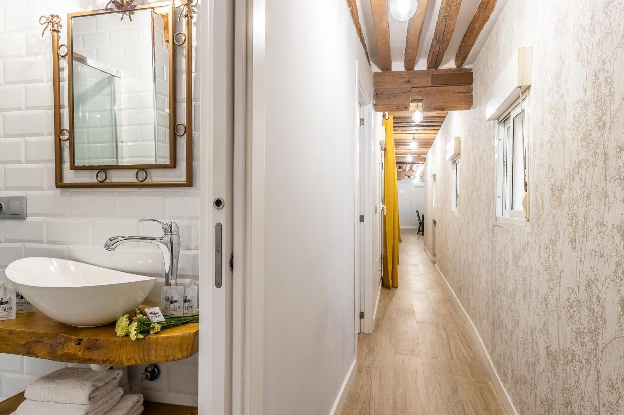 Waou Gran Via V - Alquiler Corta Duracion Apartment Madrid Bagian luar foto